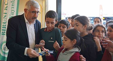 Hallaç: "Kitapla buluşan her nesil, geleceğe atılmış güçlü bir adımdır"