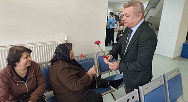 Hastalara karanfilli bilgilendirme