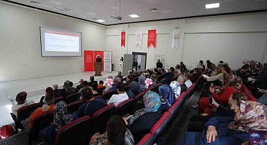 Hatay'da koruyucu ailelere çocuklarla iletişim eğitimi verildi