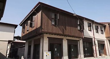 Hatay'da Kurtuluş Caddesi yeniden hayat buluyor
