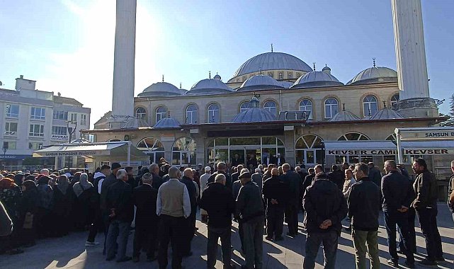 Havza'da umreciler kutsal topraklara uğurlandı