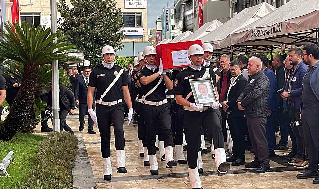 Hayatını kaybeden Muratpaşa Kaymakamı Kara gözyaşlarıyla uğurlandı