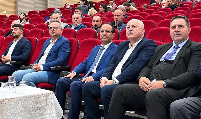 Hayrabolu'da "Hz. Peygamber ve Güzel Ahlak" konulu konferans düzenlendi