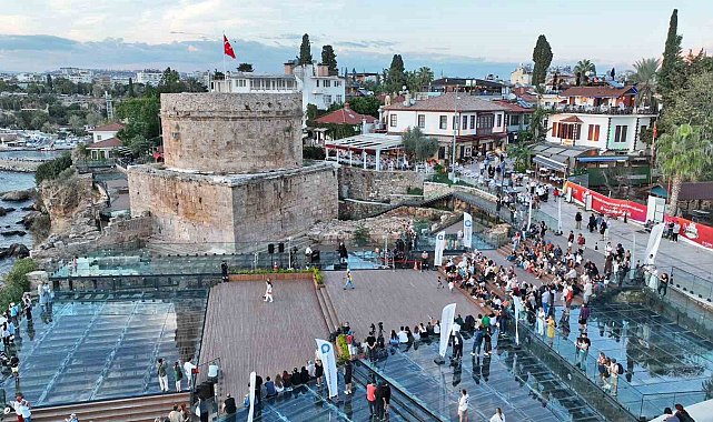 Hıdırlık Kulesi'nde "Gün Batımı Konserleri" sürüyor