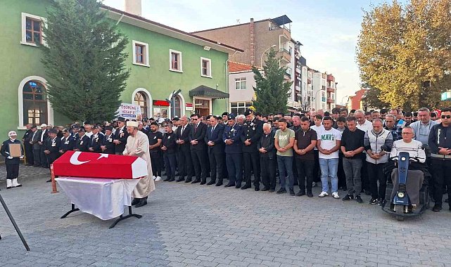 Hisarcık'ta Kıbrıs gazisi Mehmet Şener son yolculuğuna uğurlandı