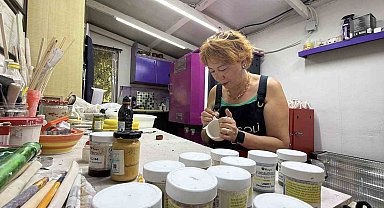 Hobi olarak başladı seramik dükkanı açtı