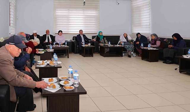Huzurevi sakinlerinin 'Yaşlılar Günü' kutlandı