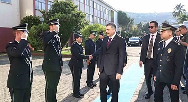 İçişleri Bakanı Çiftçi, Samsun'da polis okulunu ziyaret etti