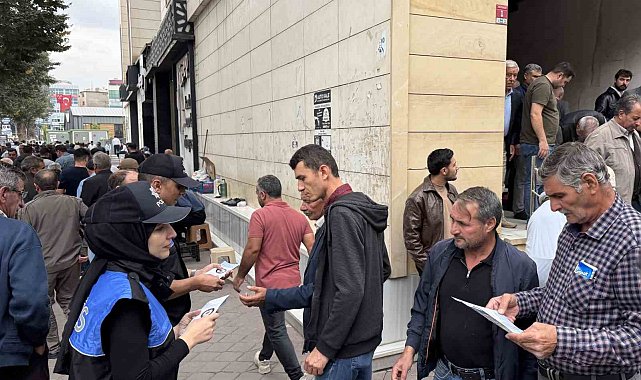 Iğdır'da cuma namazı çıkışında vatandaşlara dolandırıcılık uyarısı