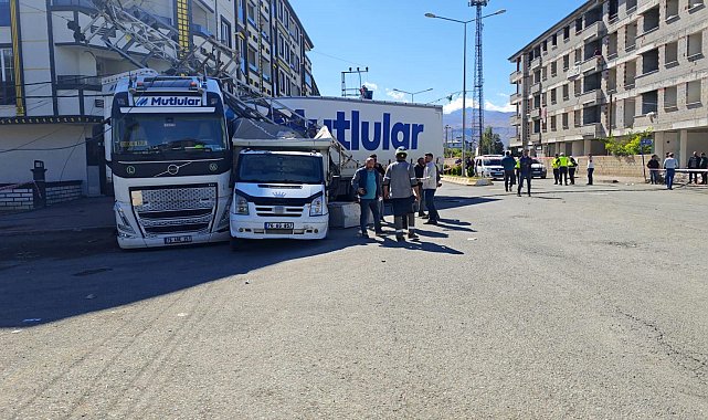 Iğdır'da tır ile hafif ticari araç arasında takip gerilimi kazayla sonuçlandı