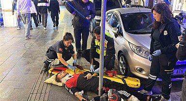 İki otomobilin arasından geçerken kaza yapan motosiklet sürücüsü yaralandı