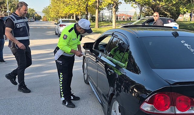 İl Emniyet Müdürlüğünden okul çevreleri ve servis araçlarına denetim