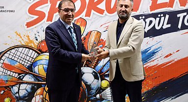 İlhami Yıldız: Ağrı tarihinde spora 15 milyon TL'lik destek tarihi bir rakam