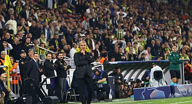 İsmail Kartal'a "istifa" tezahüratları