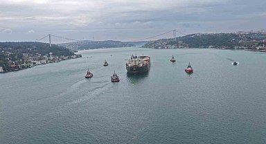 İstanbul Boğazı'nda kritik geçiş: "Nelsa" tankeri nedeniyle gemi trafiği kapatıldı