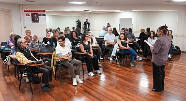 İstanbul Maltepe'de tiyatro sanatının farklı yönleri ele alındı