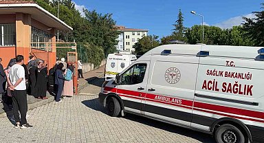 İstanbul Valiliği: "Başakşehir'deki ortaokulda öğrenciler arasında çıkan kavgada 5 öğrenci yaralandı"