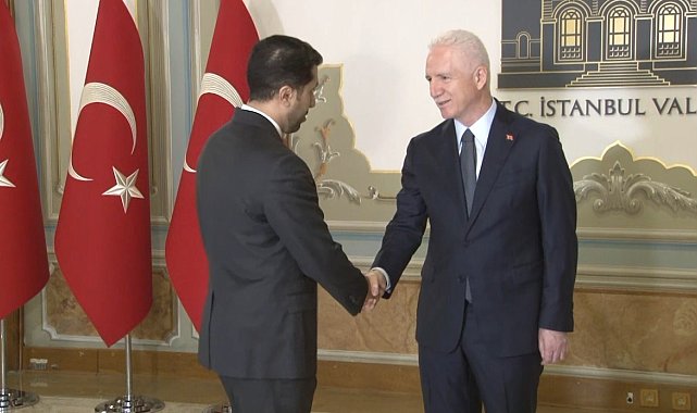 İstanbul Valisi Gül, Cumhuriyet Bayramı dolayısıyla tebrikleri kabul etti