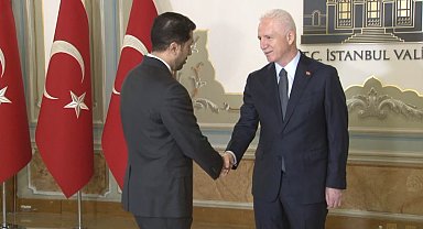 İstanbul Valisi Gül, Cumhuriyet Bayramı dolayısıyla tebrikleri kabul etti
