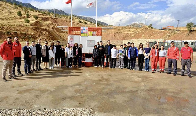 İstanbul'dan Şırnak'a uzanan gök kubbe: Öğrenciler petrolün kalbinde