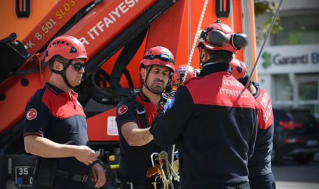 İzmir İtfaiyesi'nden gerçeği aratmayan tatbikat