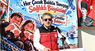İzmir Menderes'te çocuklar balık ve kitapla buluştu