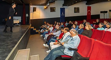 İzmir'de 3. Yaş Üniversitesi'nde son dönem heyecanı