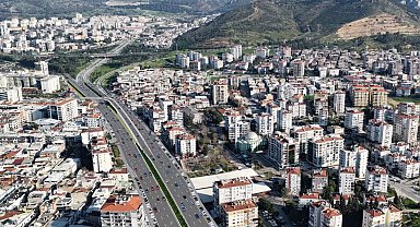İzmir'de trafiği rahatlatacak üst geçit