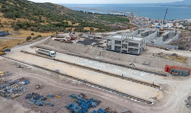 İzmir'in üçüncü büyük arıtma tesisi Dikili'de yükseliyor