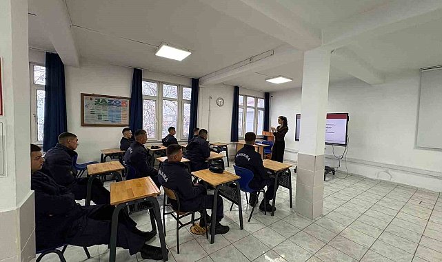 Jandarma personeline kadına şiddetle mücadele eğitimi