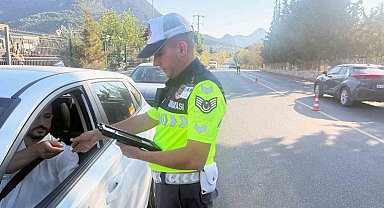 Jandarma Trafik timleri Muğla'da Eylül ayında 97 bin 187 araç denetlendi