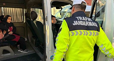 Jandarmadan okul çevrelerinde sıkı denetim
