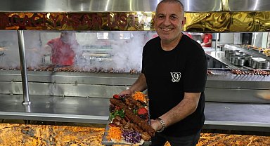 Kaburgacı Yaşar Usta, Uluslararası Adana Lezzet Festivali'nin sponsorlarından oldu