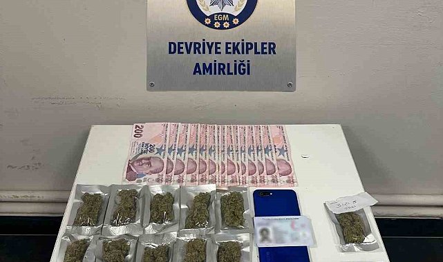 Kadıköy'de uyuşturucu şüphelilerine dron destekli operasyon: 2 kişi yakalandı