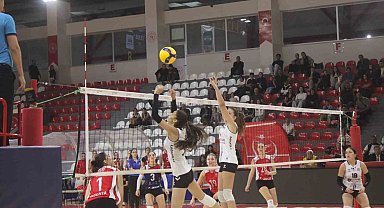 Kahramanmaraş Büyükşehir Belediyesi, Antepia Spor Kulübü'ne set vermedi