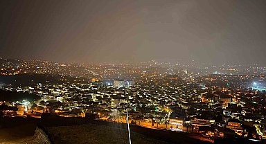 Kahramanmaraş'ta sağanak bazı yolları göle çevirdi