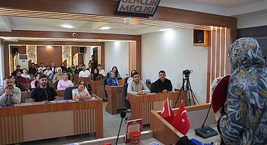 Kahta Belediyesi Gençlik Meclisi'nden anlamlı buluşma