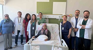 Kalbi durdurmadan 5 santimetrelik kesiyle riskli ameliyat başarıyla tamamlandı