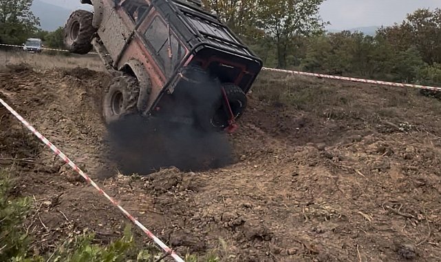 Kapıdağ Off-Road Ekibi, Mustafakemalpaşa'dan kupalarla döndü