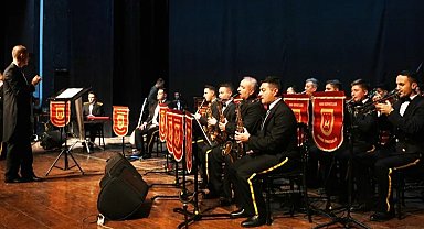 Kara Kuvvetleri Bando Komutanlığı'ndan Mardin'de müzik şöleni