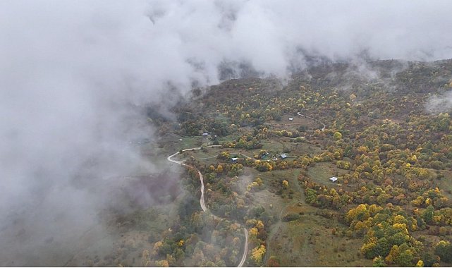 Karabük'te sonbahar renkleri ve sis görsel şölen oluşturdu