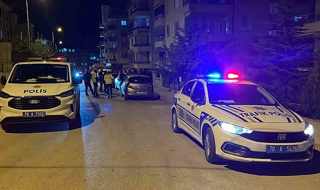 Karaman'da otomobil park halindeki araca çarptı: 1 yaralı