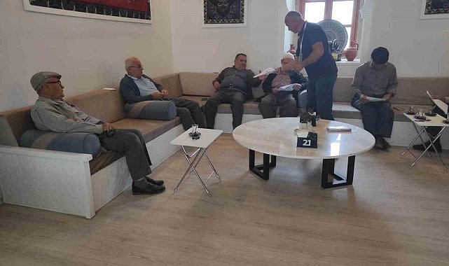 Karapınar'da Dünya Yaşlılar Günü'nde sağlık bilgilendirmesi