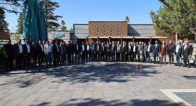 Karapınar'da muhtarlar günü kutlandı