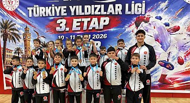 Karate müsabakalarında 43 madalya kazandılar