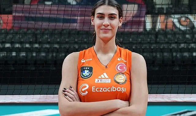 Karmen Aksoy Eczacıbaşı Peron İstanbul'da