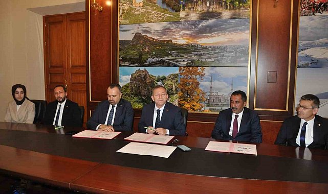 Kars'ta tarihi Mazlum Ağa Hamamı yeniden hayat bulacak