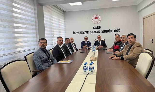 Kars'ta Toprak Analiz Laboratuvarı ve Mera Eğitim Merkezine ziyaret