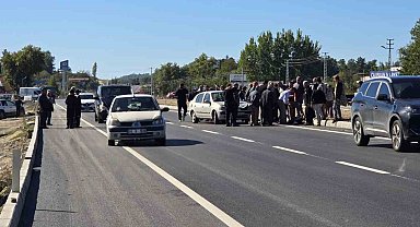 Karşıya geçmek isterken otomobilin çarptığı yaşlı adam hayatını kaybetti