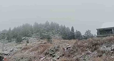 Kartalkaya'da kar yağışı etkili oldu